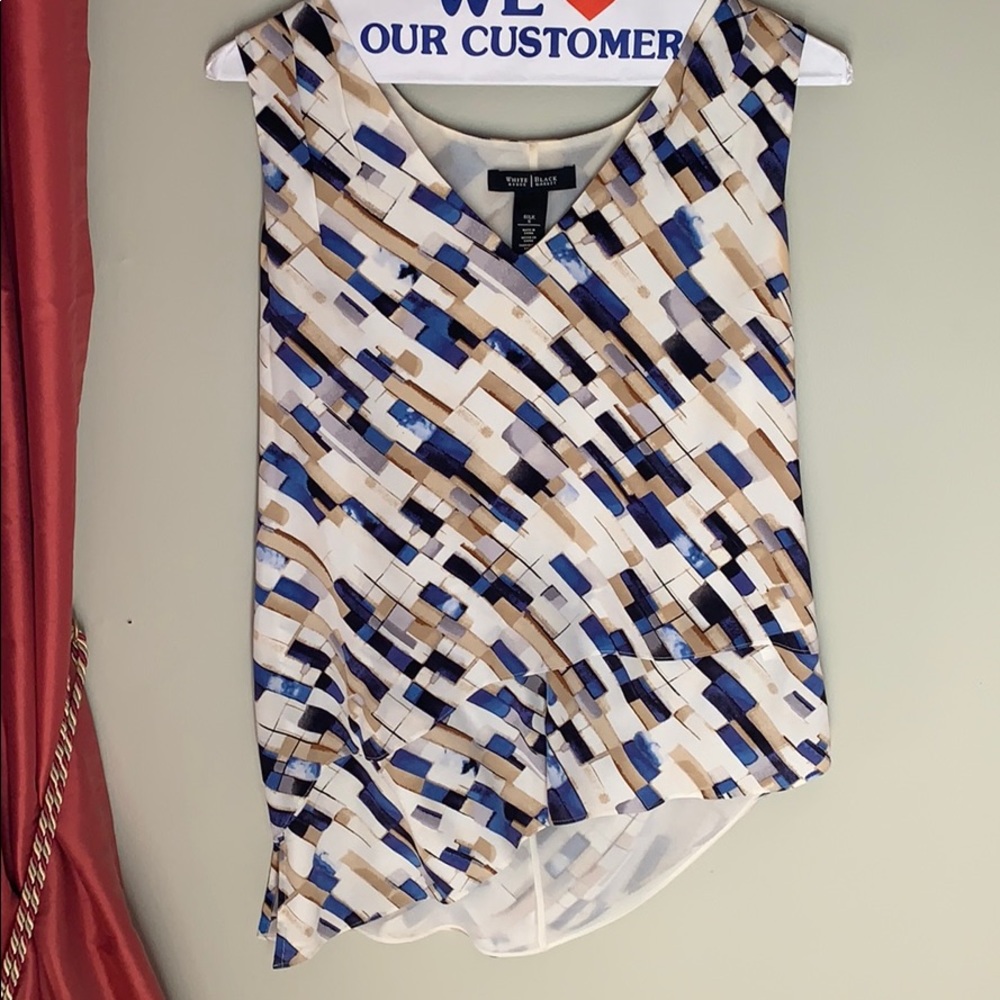 Sleeveless blouse